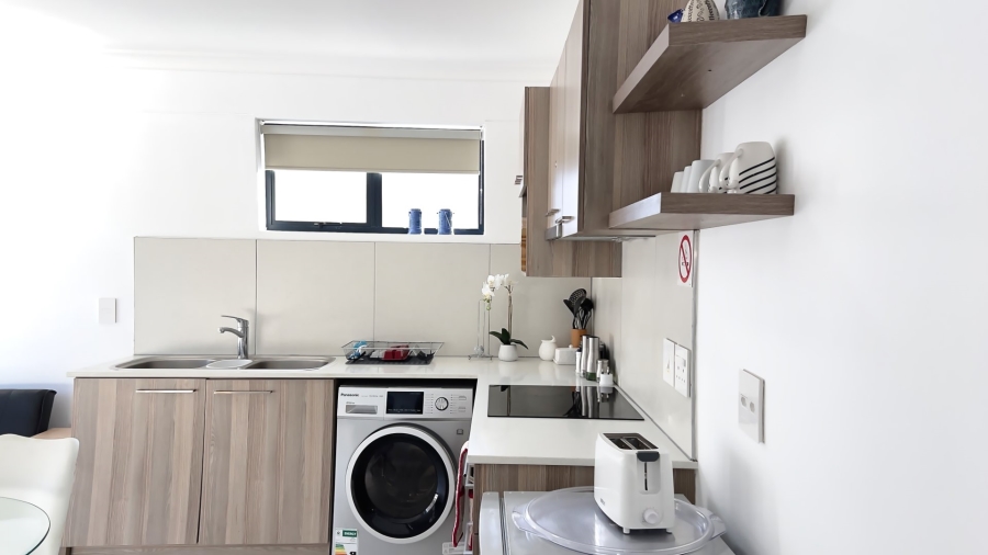 2 Bedroom Property for Sale in Zonnebloem Western Cape